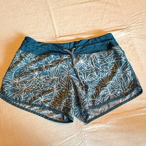 Rabbit Surf N Turf 2.5” Blue Sapphire Women's Athletic Shorts